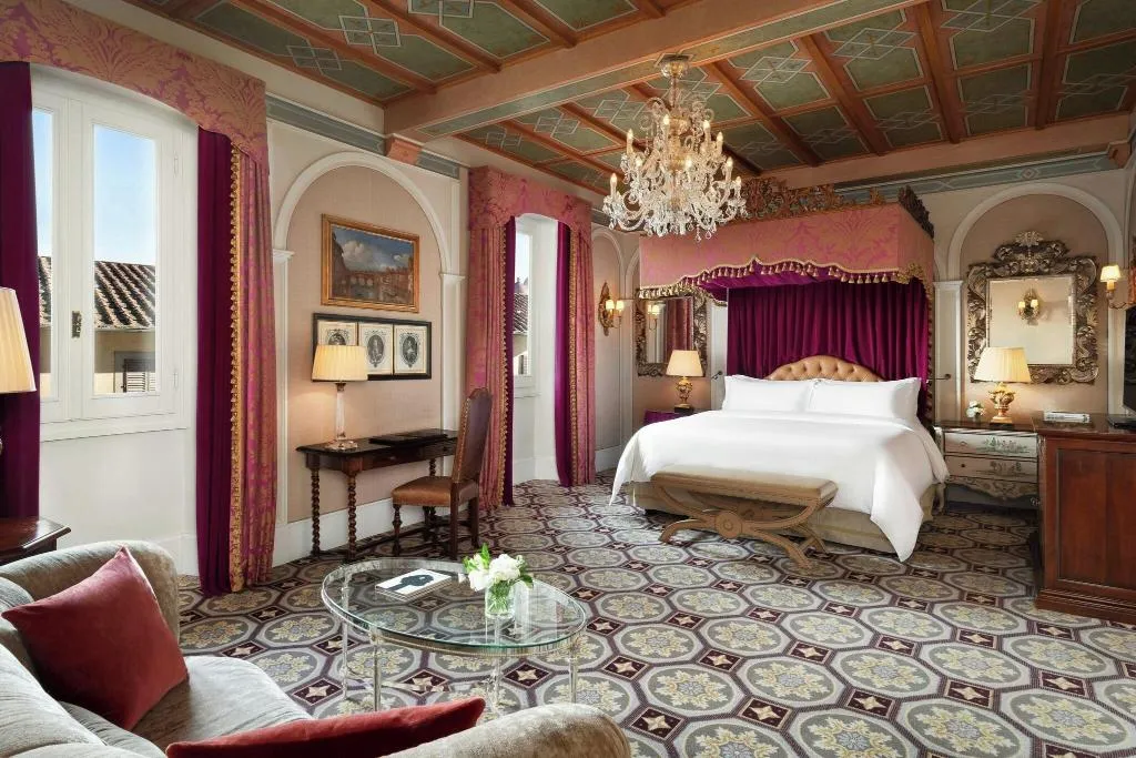 DOUBLE PREMIUM KING BED Room, St Regis Florence, Florence
