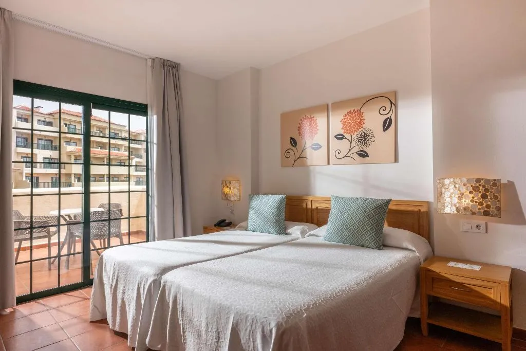 Room, GF Isabel, Tenerife