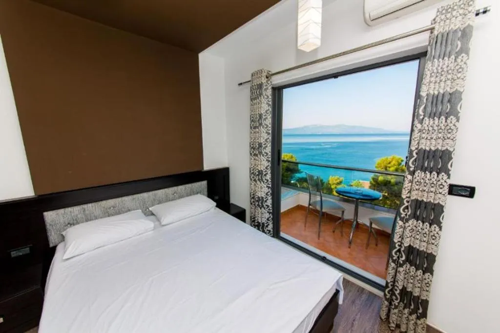 TRIPLE SIDE SEA VIEW ONE BEDROOM Room, New Heaven, Southern Albania