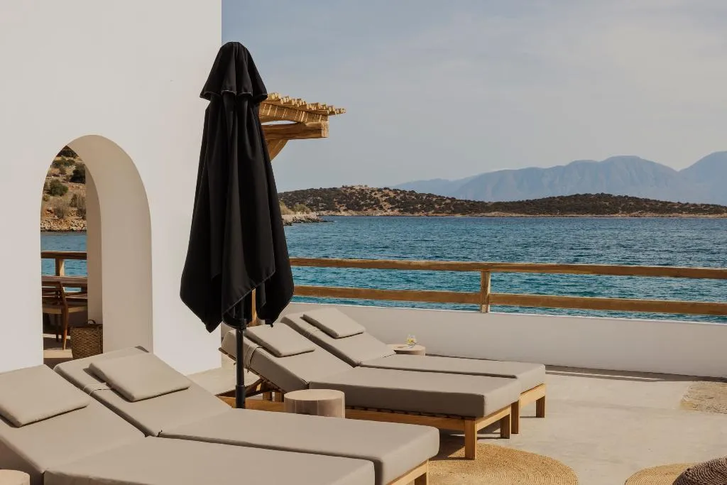 VILLA WITH PRIVATE POOL Room, Minos Beach Art Hotel, a Member of Design Hotels, Crete