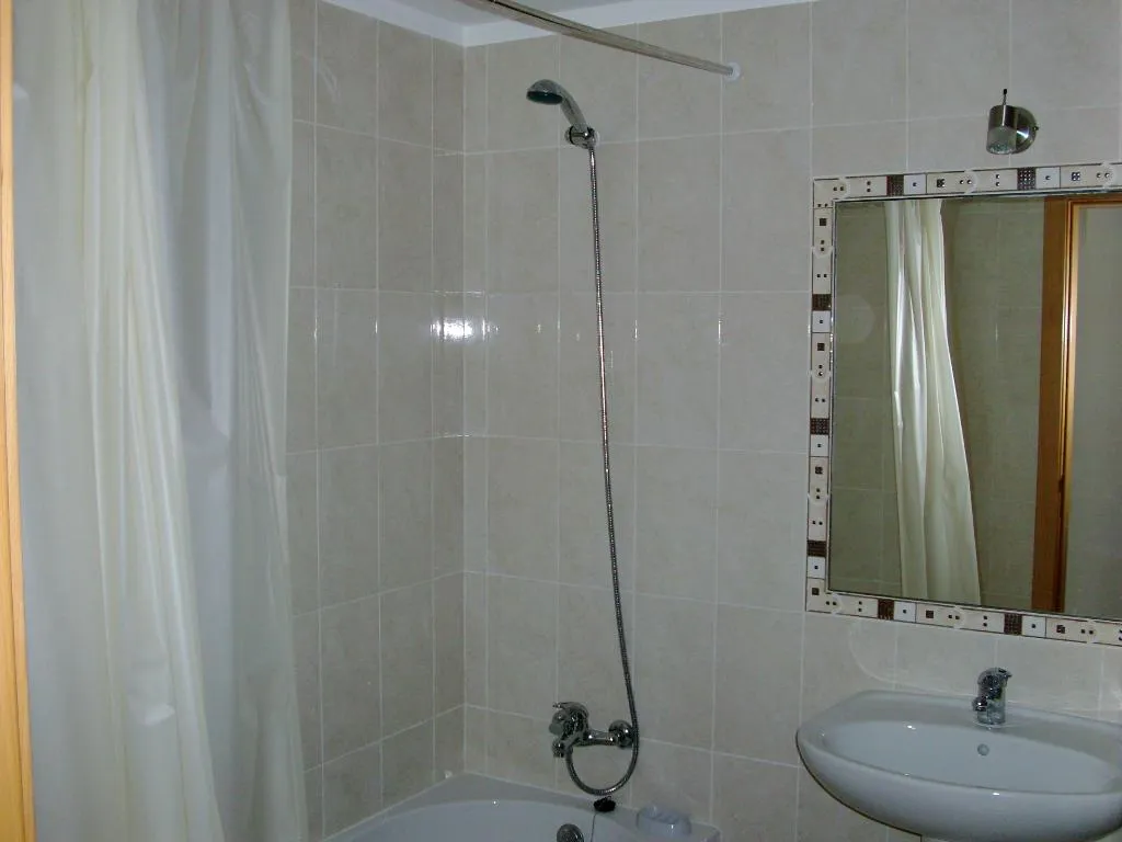 APARTMENT TWO BEDROOMS Room, RC - Pata Residence, Algarve