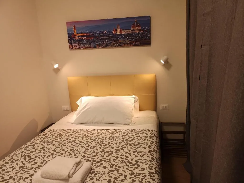 Room, Toscana, Florence