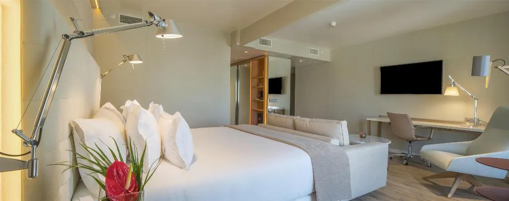 SUITE STANDARD Room, NH Collection Lisboa Liberdade, Lisbon