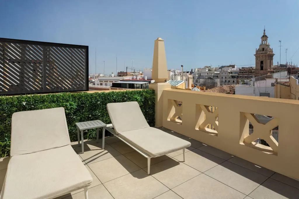 DOUBLE WITH PRIVATE POOL Room, Catalonia Excelsior, Valencia