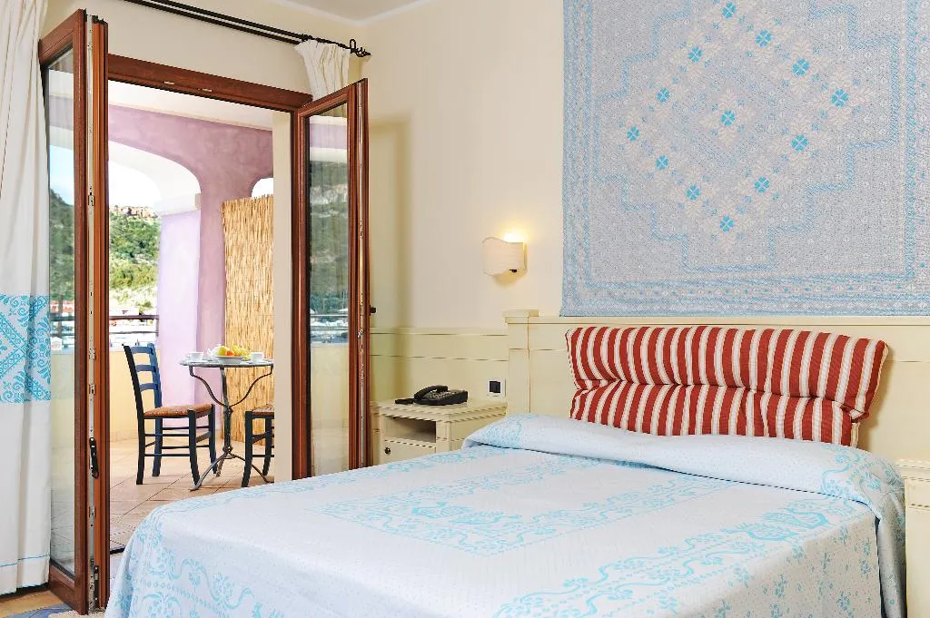 TRIPLE SUPERIOR Room, Baja Romantica, Alghero