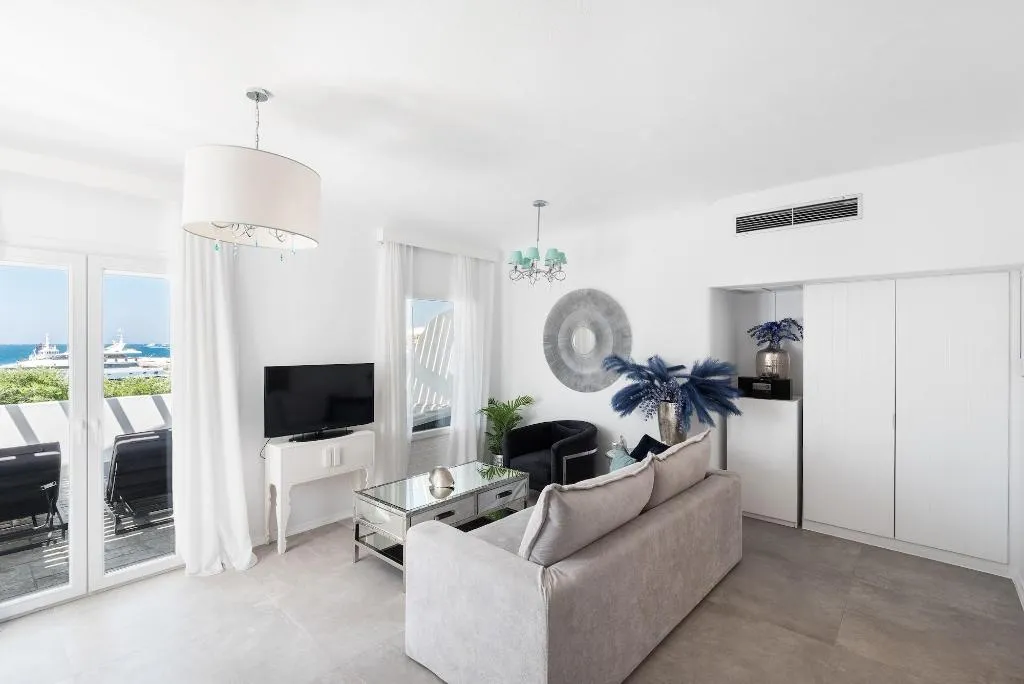 Room, Riva Suites, Mykonos