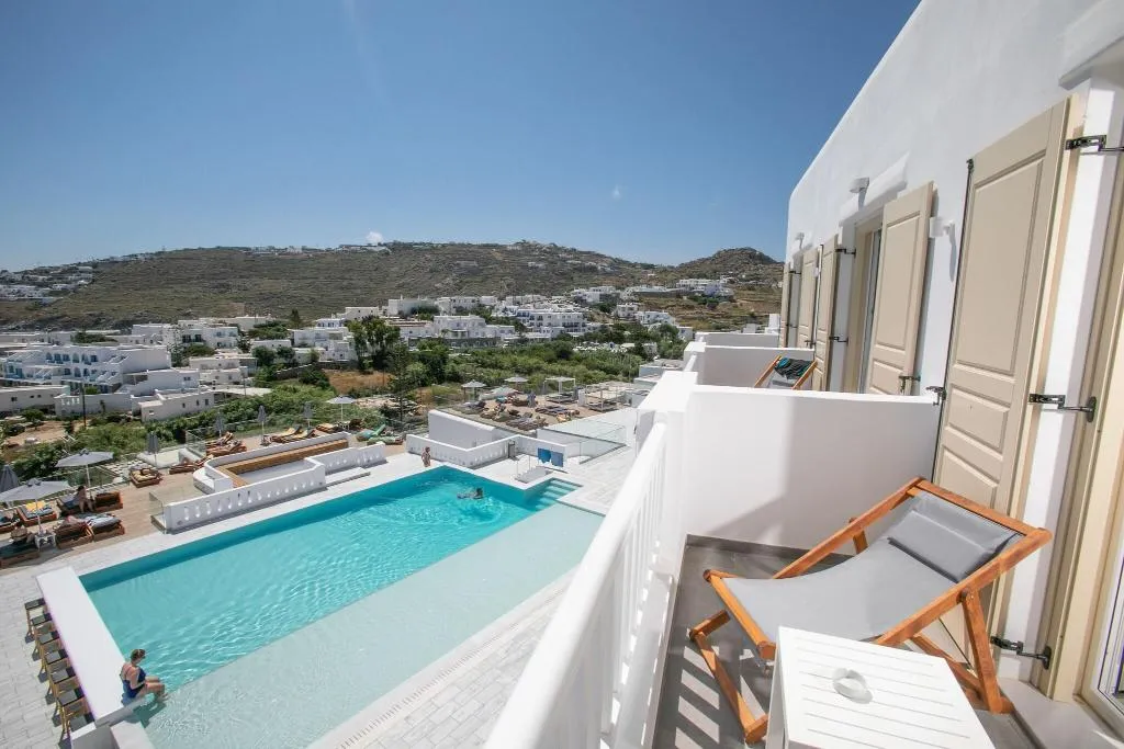 QUADRUPLE DELUXE SEA VIEW Room, The George Hotel, Mykonos