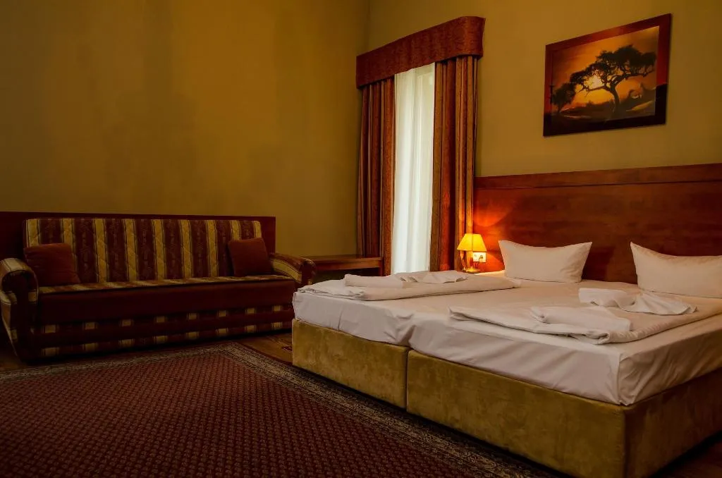 Room, Astrid, Berlin