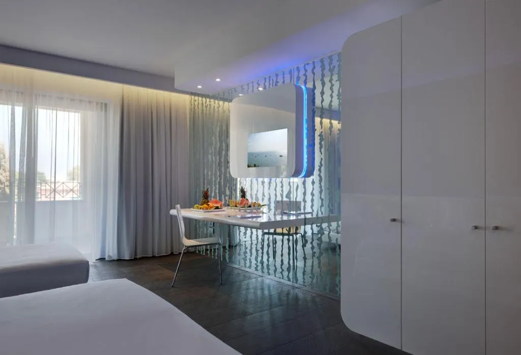 TRIPLE CLASSIC Room, A Point Porto Ercole & Spa, Rome