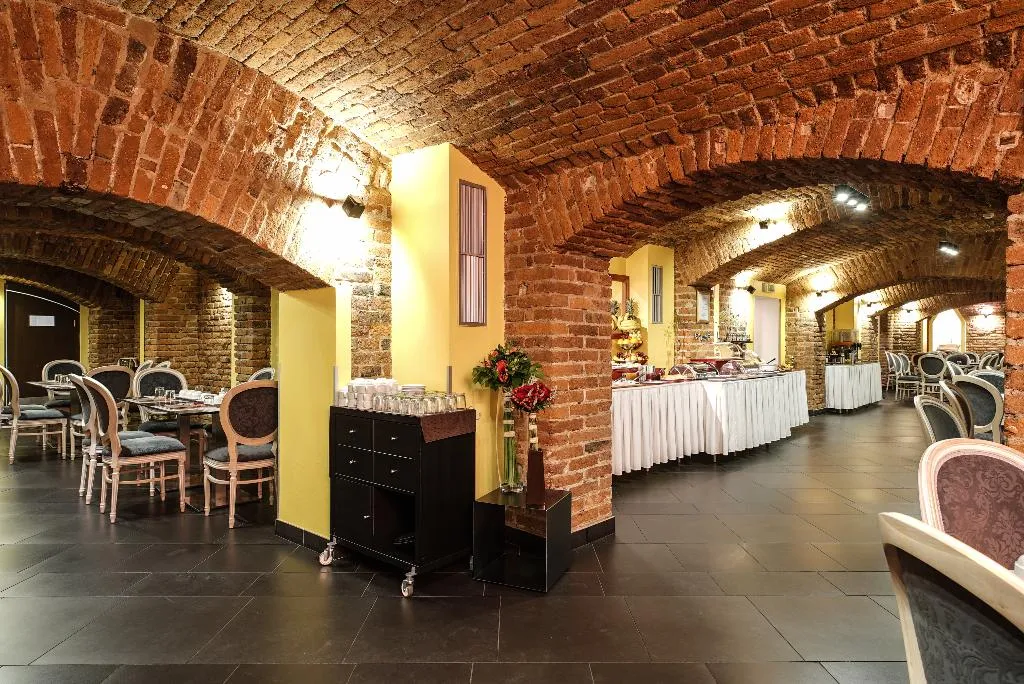 Restaurant, Assenzio Prague, Prague