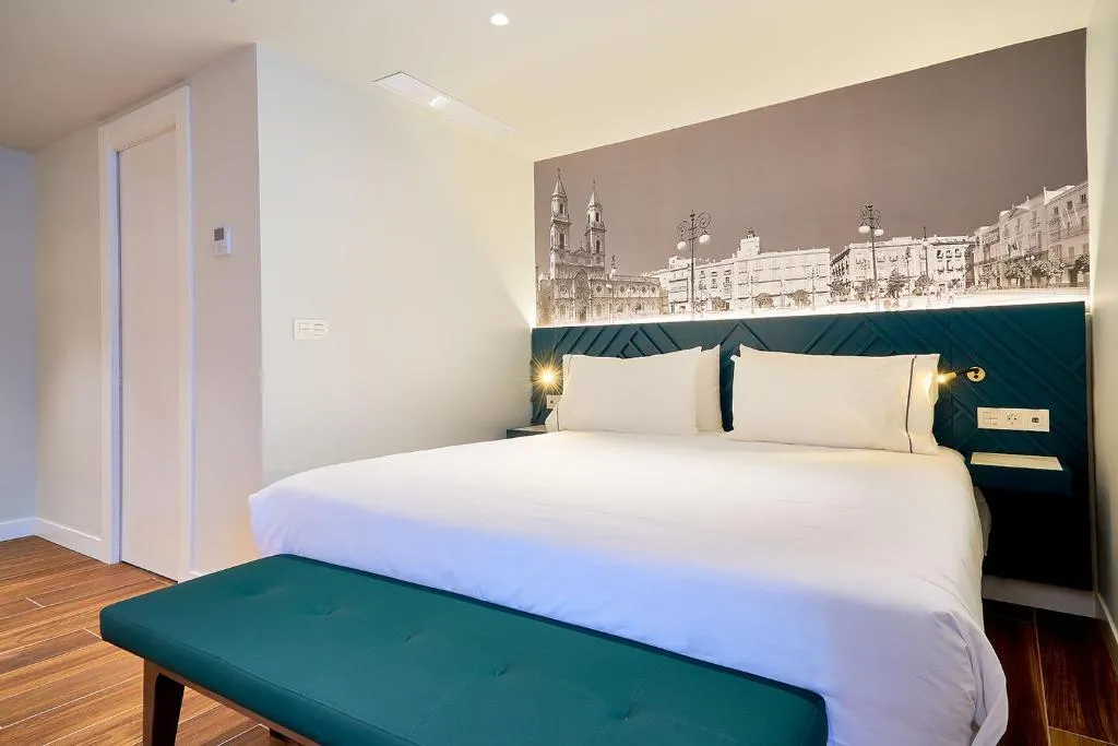 Room, Tandem Torres De Cádiz Suites, Costa De La Luz