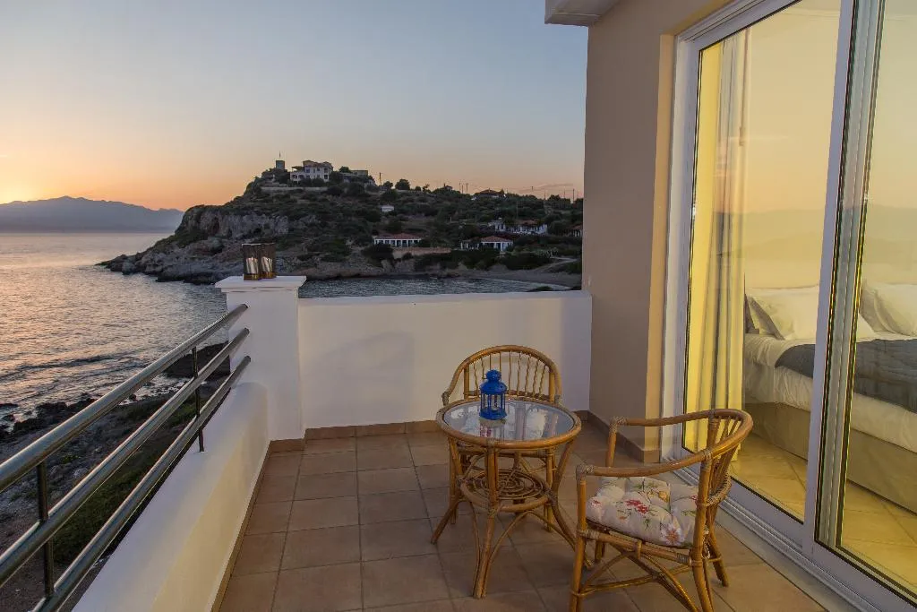 APARTMENT SUPERIOR TWO BEDROOMS Room, Elea Mare by GHH, Kalamata
