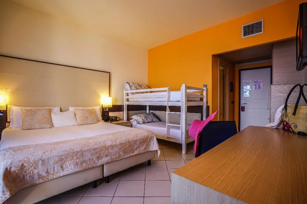 QUADRUPLE STANDARD Room, GH Avalon Sikani Resort, Catania