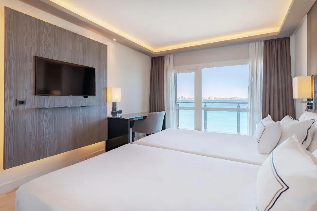 Double or Twin PREMIUM SEA VIEW Room, Melia Alicante, Costa Blanca