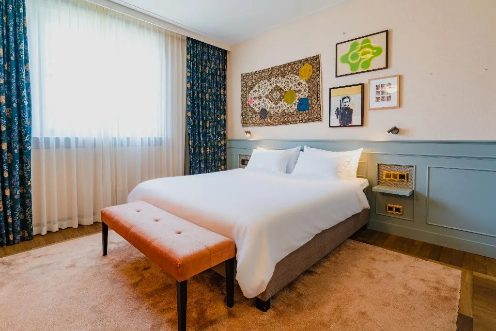 Room, Hotel Mercier, Amsterdam