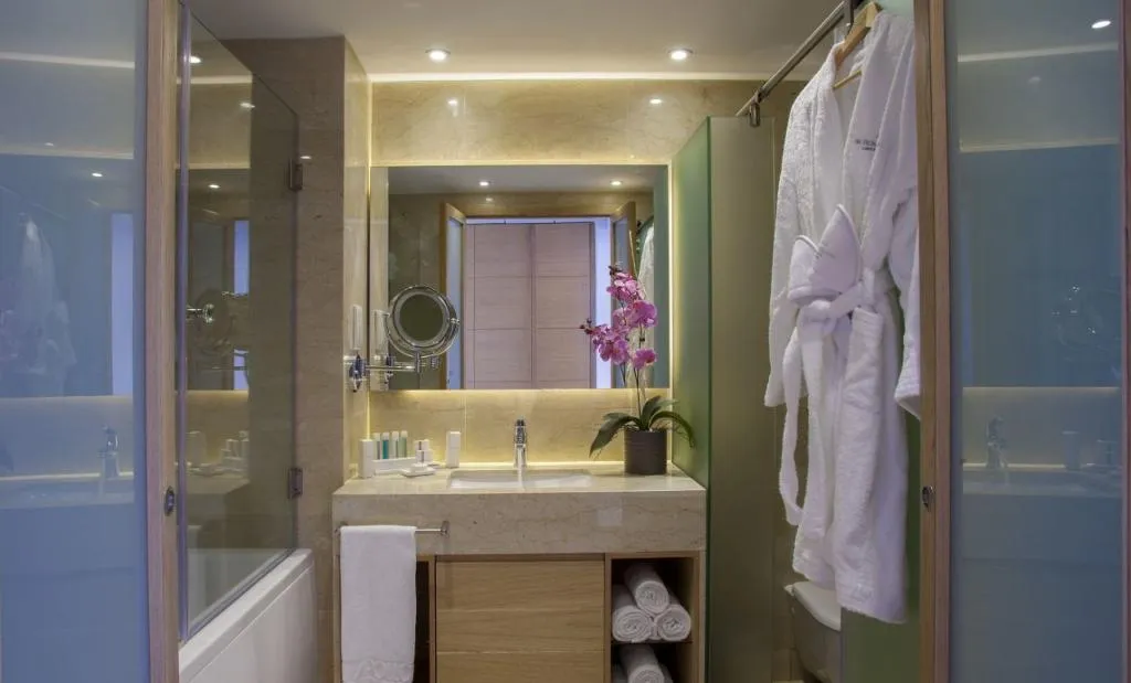 JUNIOR SUITE STANDARD Room, Royal Apollonia, Cyprus