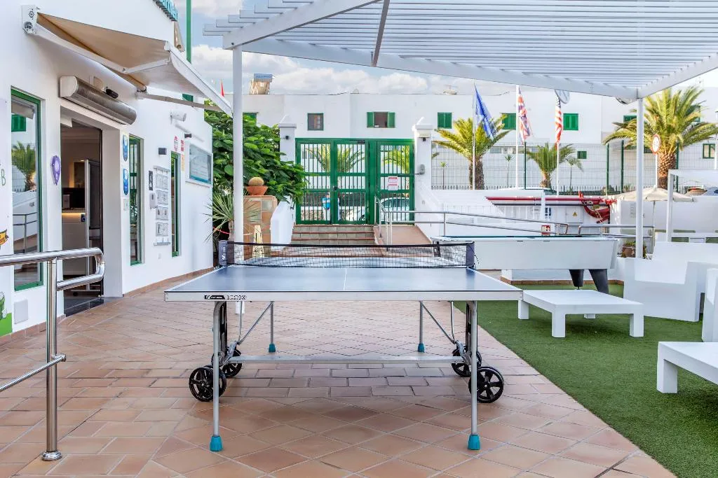 Sports and Entertainment, Club del Carmen, Lanzarote