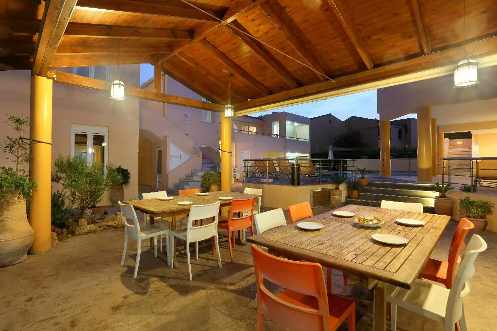 Restaurant, Elma's Dream Apartments, Crete