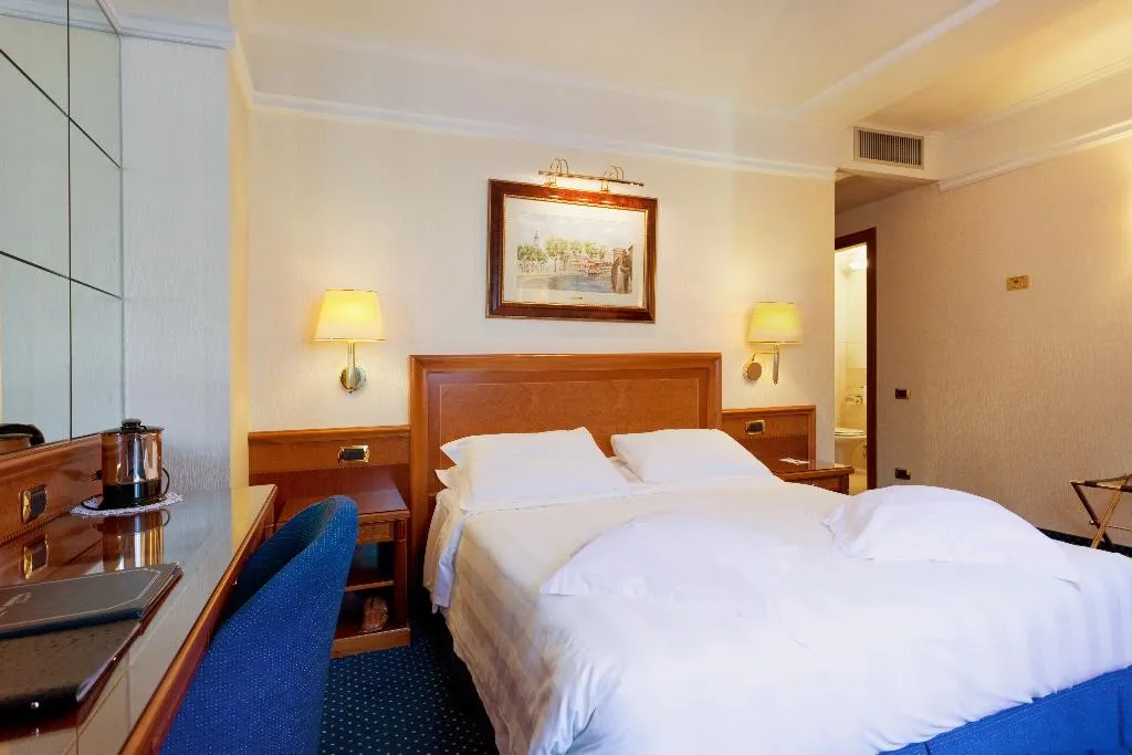 DOUBLE ANNEX Room, Hotel Berna, Milan