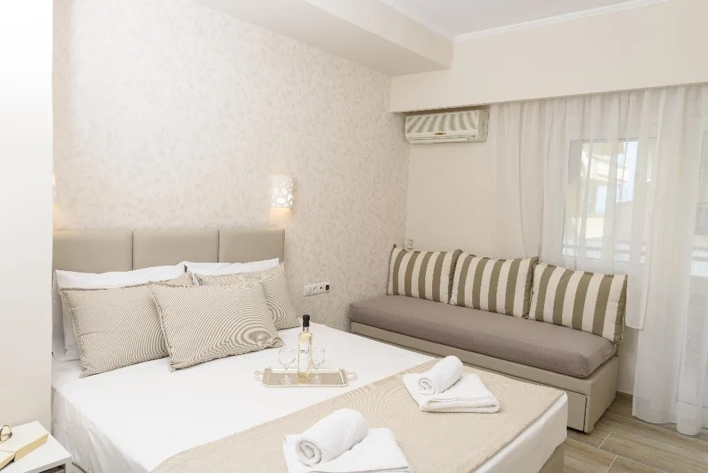 STUDIO SUPERIOR Room, Ammos Beach & Studios, Thessaloniki