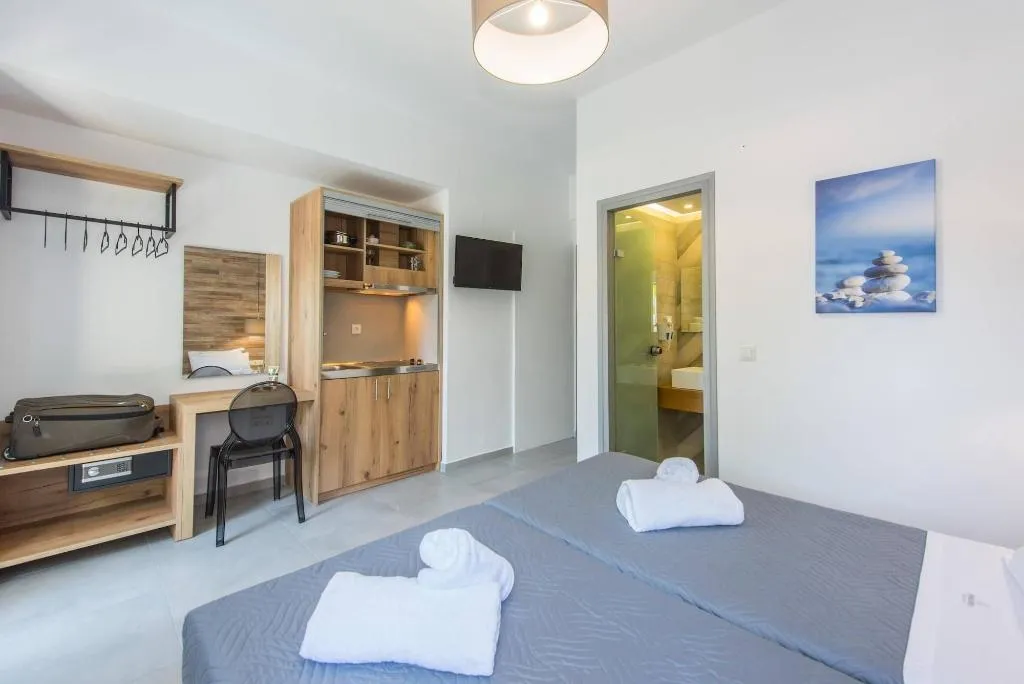 Room, Ria, Crete