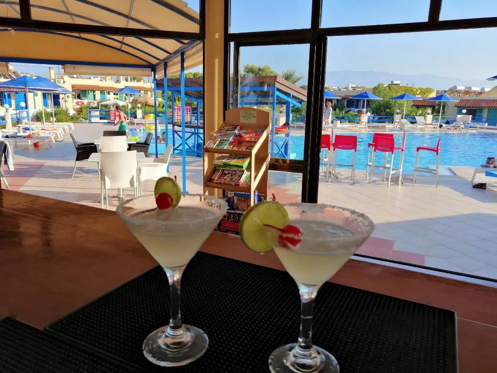 Bar, Zorbas Hotel Beach Village, Crete