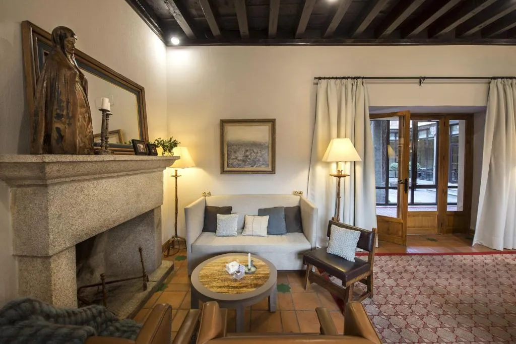 Lobby, Parador de Avila, Madrid