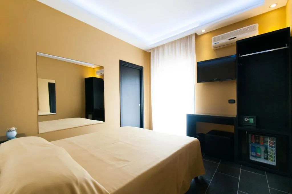 Double or Twin STANDARD Room, Fly Boutique Hotel, Naples