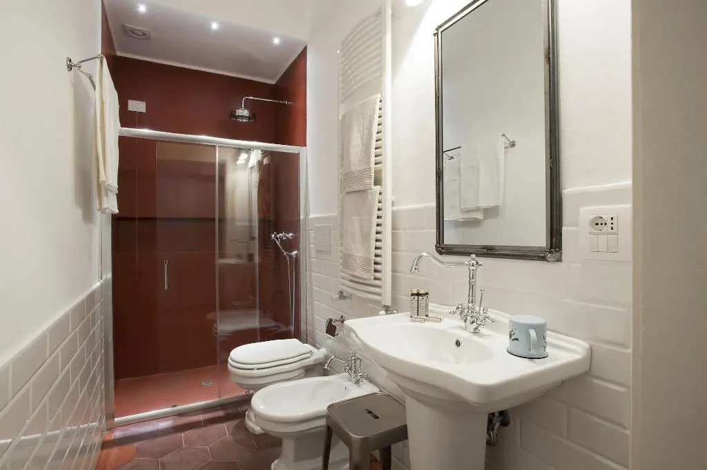 Room, B&B di Porta Tosa, Milan
