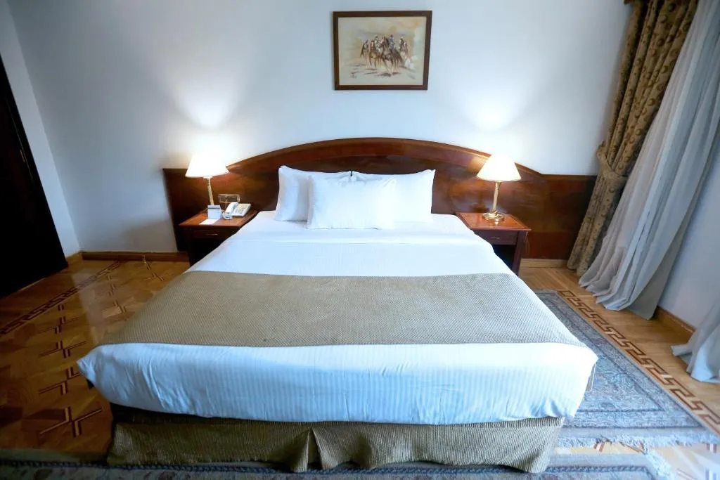 SUITE STANDARD Room, Triumph Plaza Hotel, Cairo