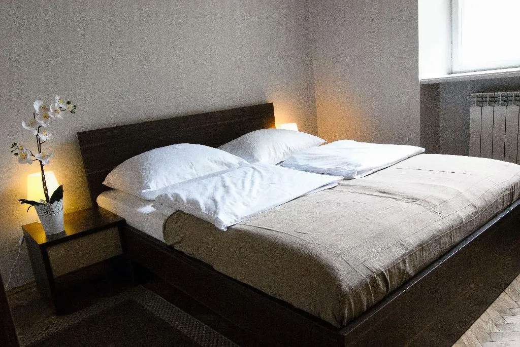 APARTMENT CAPACITY 6 THREE BEDROOM Room, P&J Tourist Apartments, Krakow