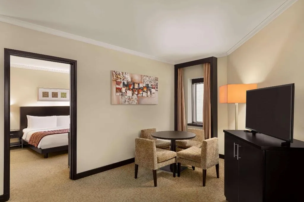 Room, Ramada Plaza by Wyndham Dubai Deira, Dubai