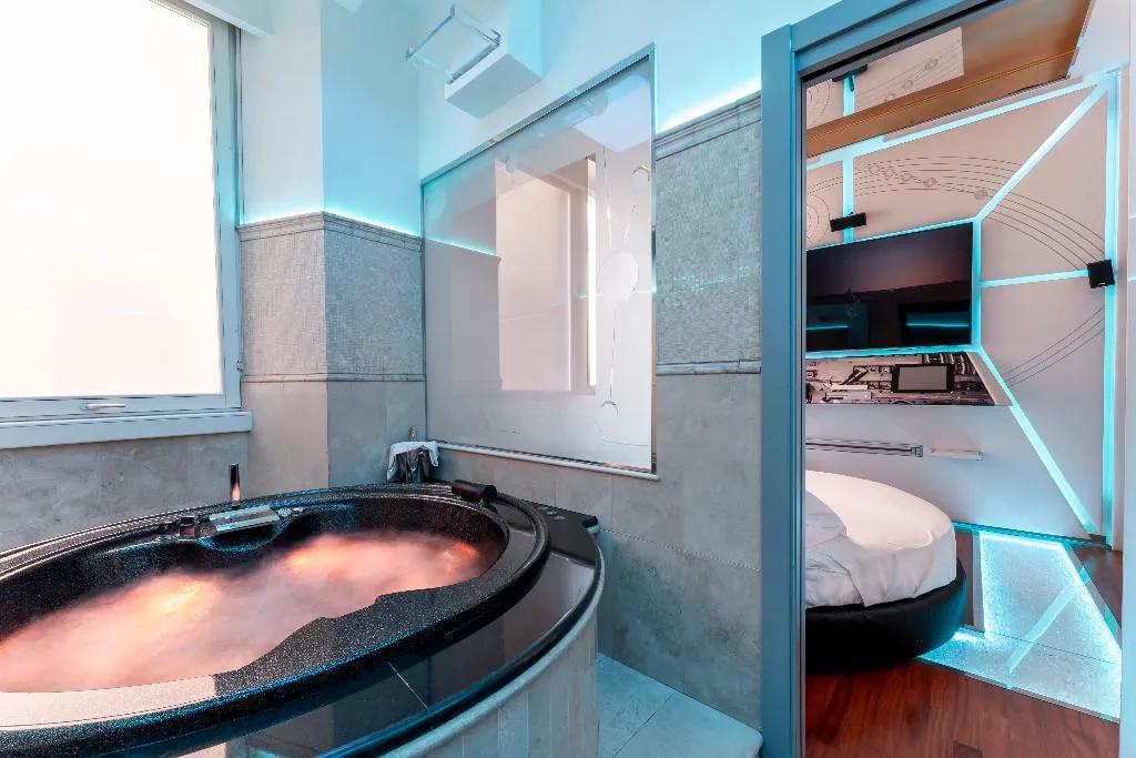 JUNIOR SUITE STANDARD Room, Hotel Trecento, Rome