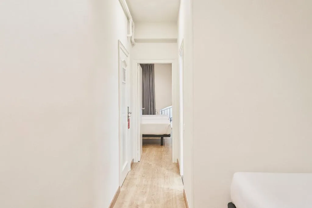 QUADRUPLE STANDARD Room, Meson Castilla Atiram Hotel, Barcelona