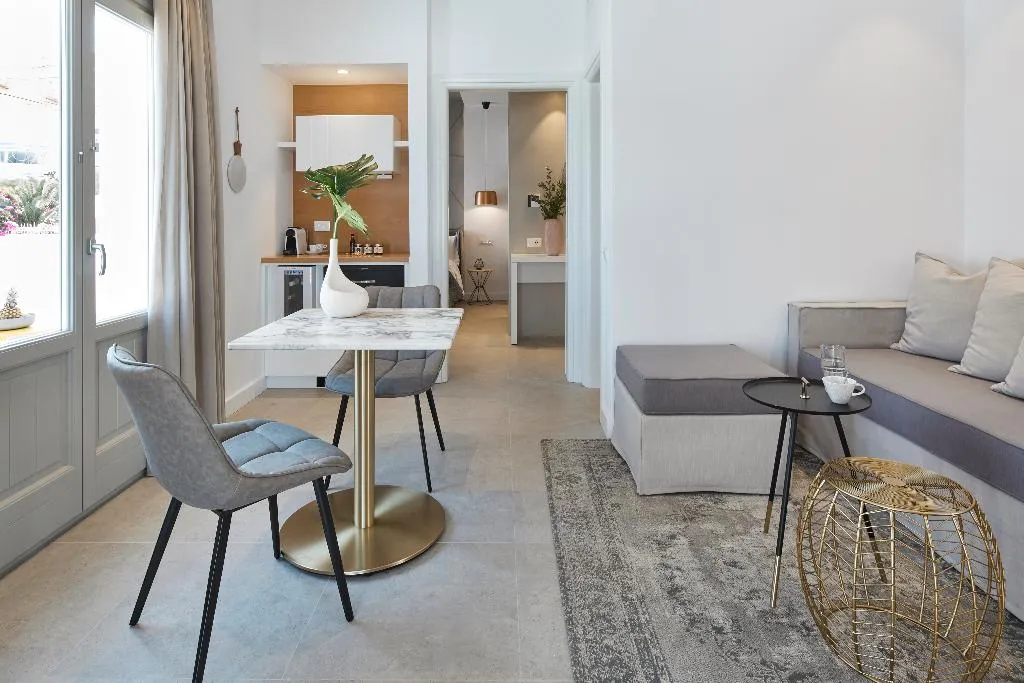 SUITE PRESTIGE Room, Altera Pars Suites, Santorini