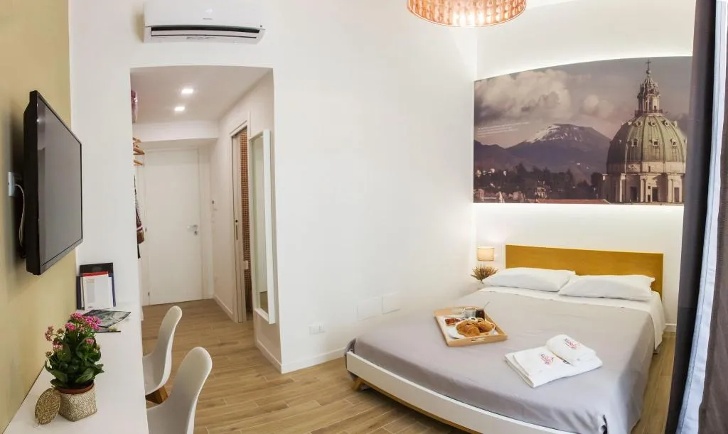 Room, Napolinn B&B, Naples