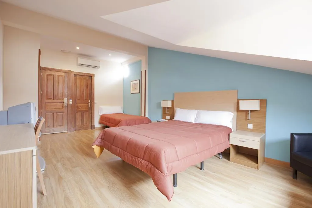 General view, Hotel El Mirador de la Puerta del Sol, Madrid