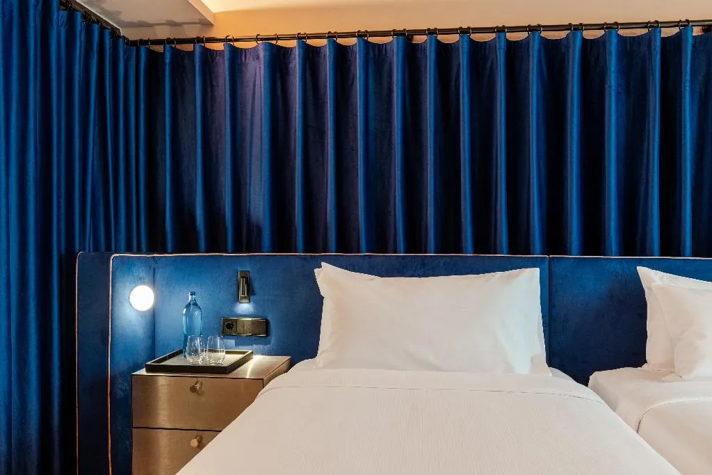 TWIN DELUXE Room, Cenica Porto Hotel, Curio Collection By Hilton, Porto