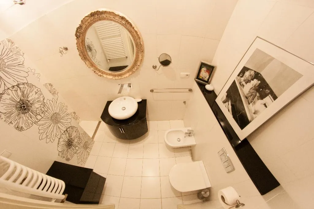 APARTMENT DELUXE ONE BEDROOM Room, Yourplace Biskupia Apartments, Krakow