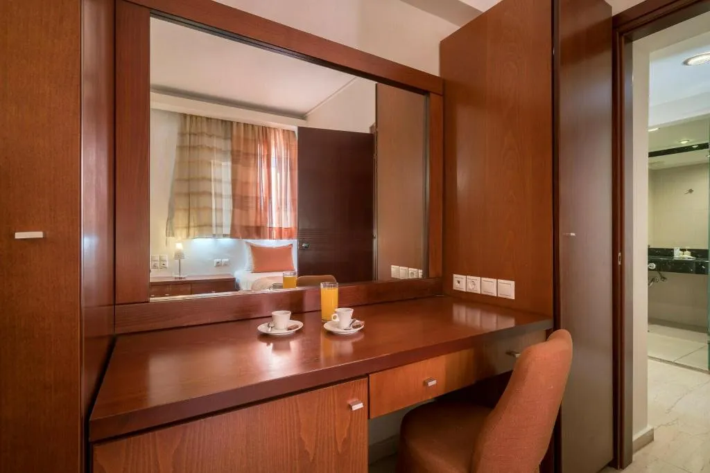 SUITE CAPACITY 4 Room, Zante Park Hotel, BW Premier Collection, Zante