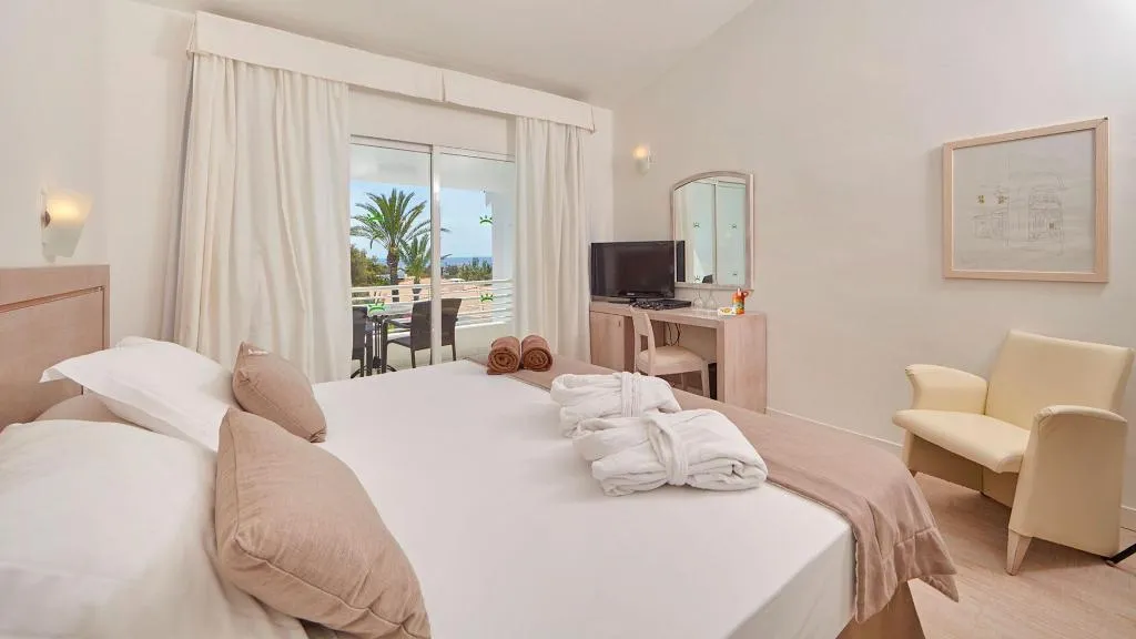Room, Prinsotel la Caleta, Menorca
