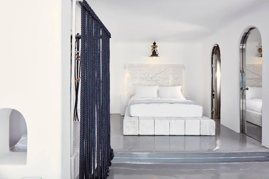 Double or Twin DELUXE Room, Homeric Poems, Santorini
