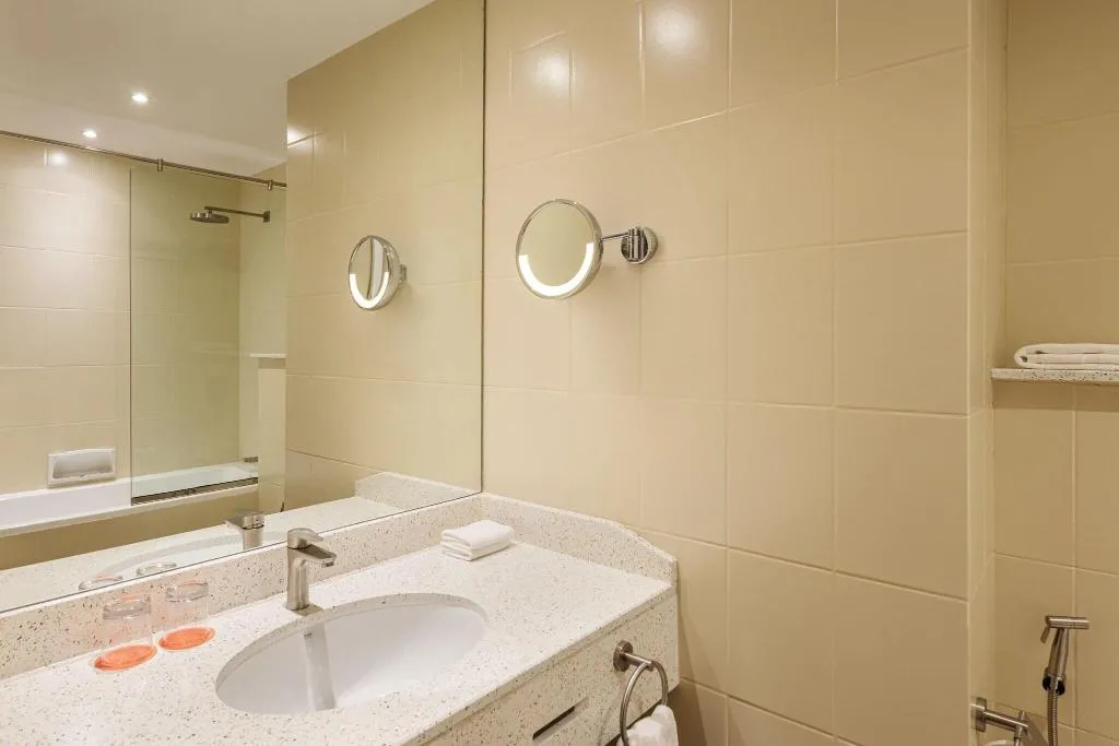 Room, Majestic Cove Hotel, Dubai