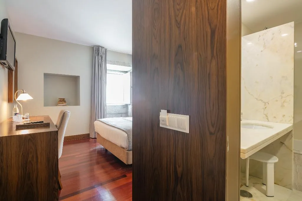 DOUBLE STANDARD Room, Forte Sao Francisco Hotel, Porto