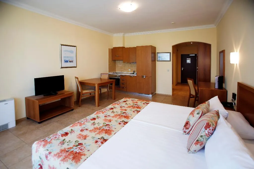 STUDIO PARK VIEW Room, Sunset Resort, Bourgas