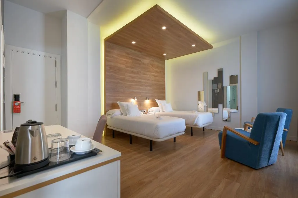 Double or Twin SUPERIOR WITH AIR CONDITIONING Room, Monte Puertatierra, Costa De La Luz