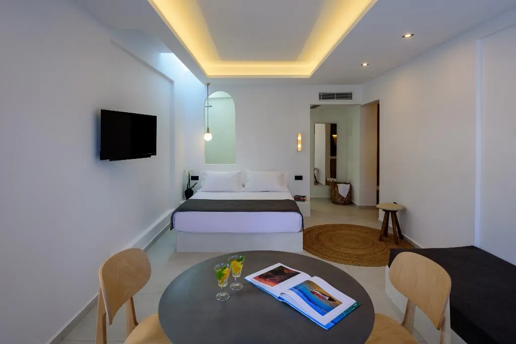 SUITE SEA VIEW Room, Ryolithos Suites, Santorini