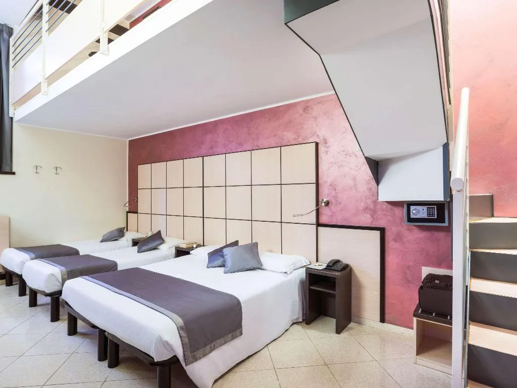 FAMILY ROOM STANDARD Room, Ibis Styles Milano Centro, Milan