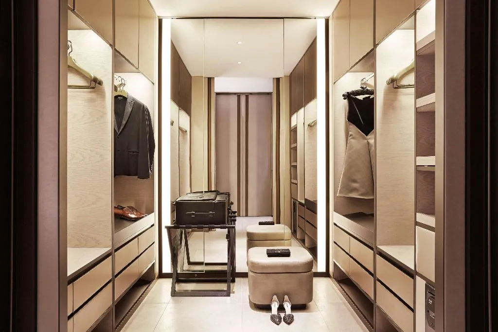 SUITE TWO BEDROOMS Room, Armani Hotel Milano, Milan