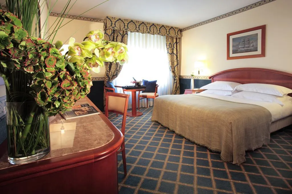 FAMILY ROOM STANDARD Room, Starhotels Vespucci, Florence